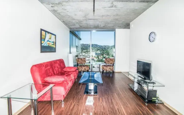 photo 5 of Hollywood Gibson Apartment