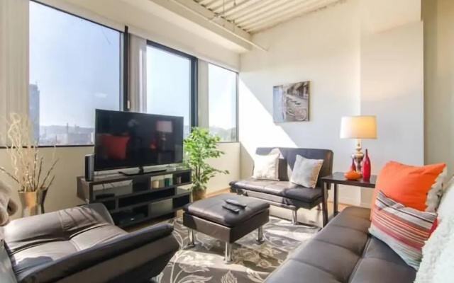 photo 4 of Hollywood Highrise 0 Bedroom Studio By Senstay