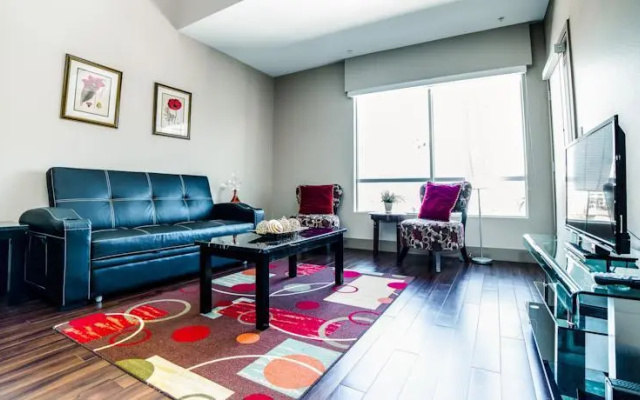 photo 3 of Hollywood Hills Apartment