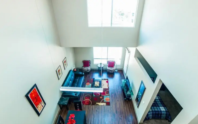 photo 5 of Hollywood Hills Apartment