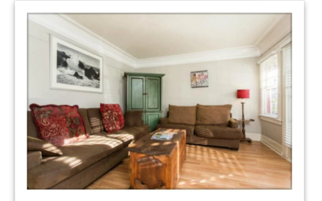 photo 4 of Hollywood Hills Suites