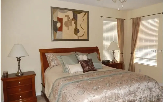 photo 5 of Hollywood Movie House