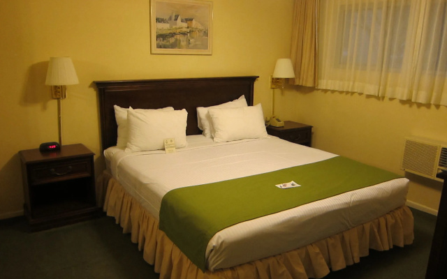 photo 4 of Hollywood Orchid Suites