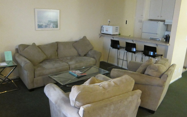 photo 5 of Hollywood Orchid Suites