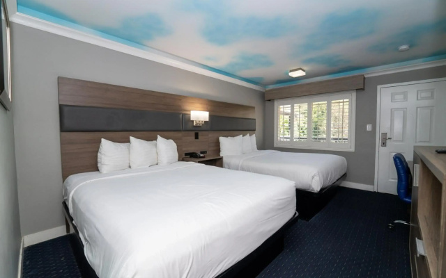 photo 2 of Hollywood Palms Inn and Suites