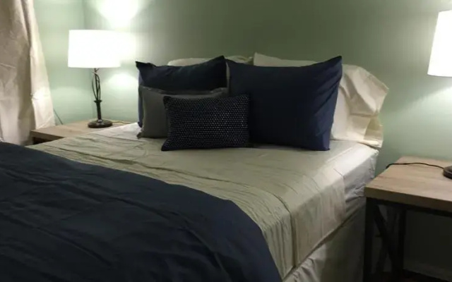 photo 5 of Hollywood Private One-Bedroom Apartment