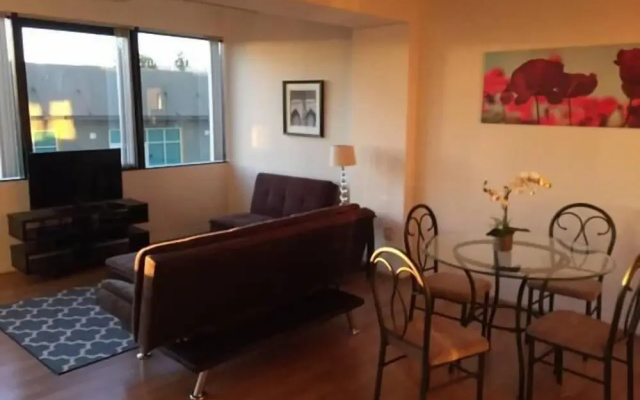 photo 5 of Hollywood Studio 0 Bedroom Studio By Senstay