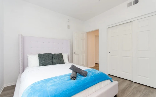 photo 2 of Hollywood Walk of Fame Two Bedrooms