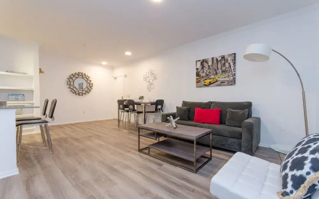 photo 3 of Hollywood Walk of Fame Two Bedrooms