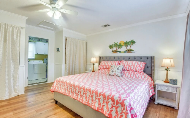 photo 5 of 1 Mi to Anna Maria Island: Pet-friendly Retreat