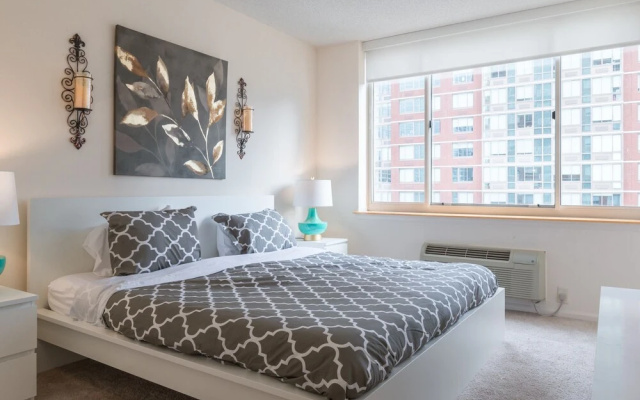 photo 4 of Home Away Apartments at Washington Blvd.