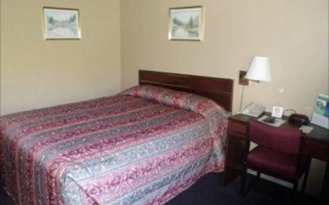 photo 3 of Home Place Inn