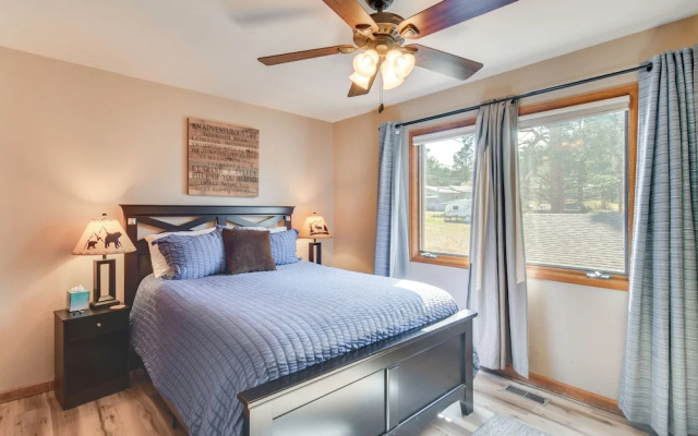 photo 4 of Fireplace & Mtn Views: Estes Park Home w/ Deck!