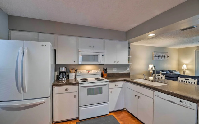 photo 5 of Breezy Sarasota Home w/ Private Pool Near Beach!