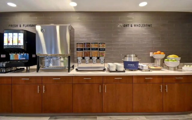 photo 2 of Home2 Suites by Hilton Las Vegas Convention Center