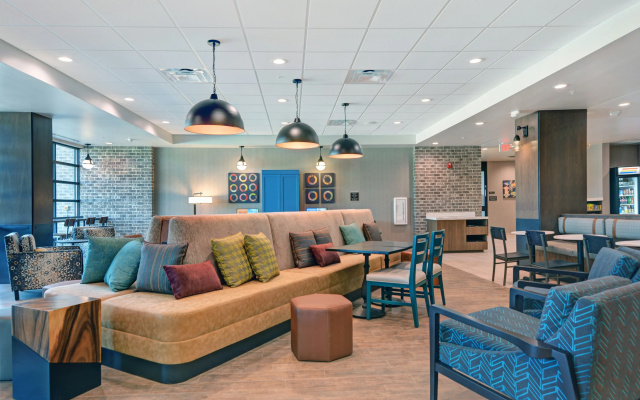 photo 2 of Home2 Suites by Hilton Bettendorf Quad Cities