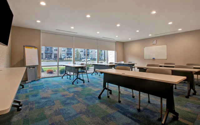 photo 4 of Home2 Suites by Hilton Carmel Indianapolis
