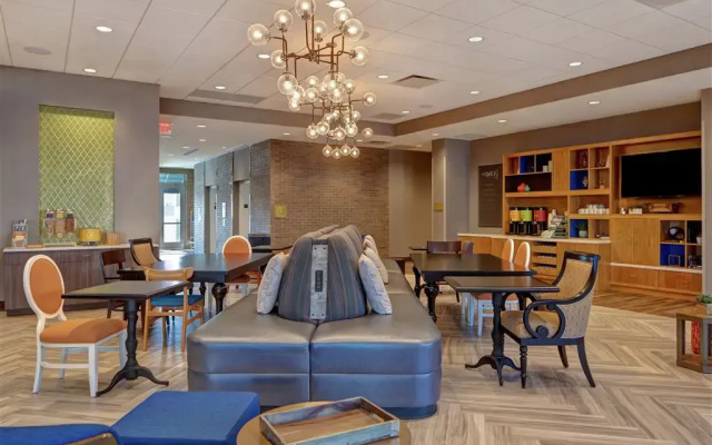 photo 2 of Home2 Suites By Hilton Charlotte Uptown, Nc