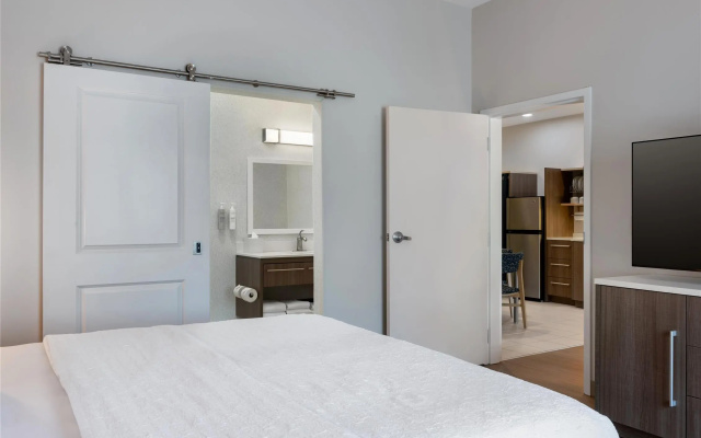 photo 3 of Home2 Suites By Hilton Florence Cincinnati Airport South