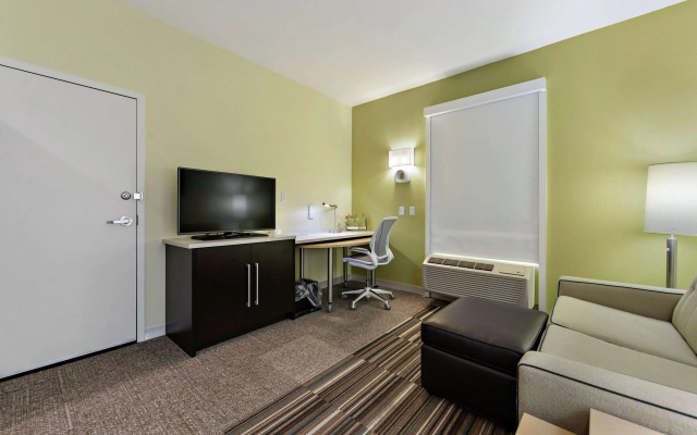 photo 4 of Home2 Suites by Hilton Gulfport I-10