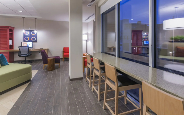 photo 5 of Home2 Suites by Hilton Kansas City Downtown