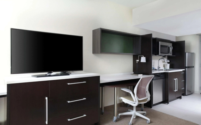 photo 4 of Home2 Suites by Hilton Louisville Airport/Expo Center, KY