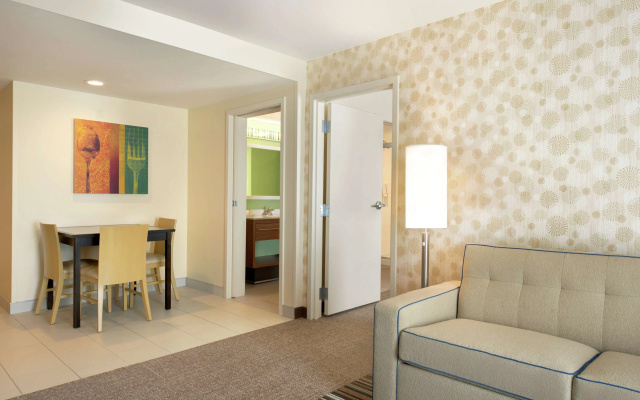 photo 5 of Home2 Suites by Hilton Milwaukee Airport