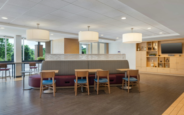 photo 2 of Home2 Suites by Hilton Milwaukee Brookfield