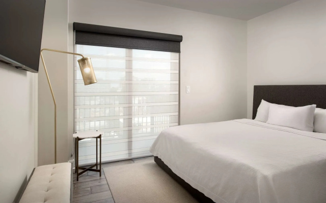 photo 2 of Home2 Suites by Hilton Nashville Downtown Convention Center Hotel
