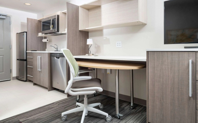 photo 5 of Home2 Suites by Hilton Newark Airport