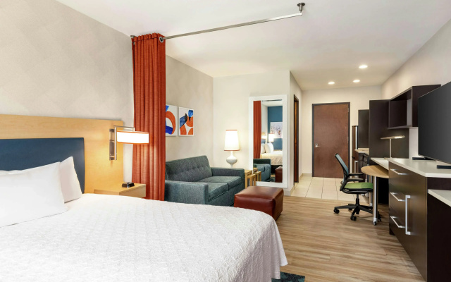 photo 3 of Home2 Suites by Hilton NY Long Island City/Manhattan View