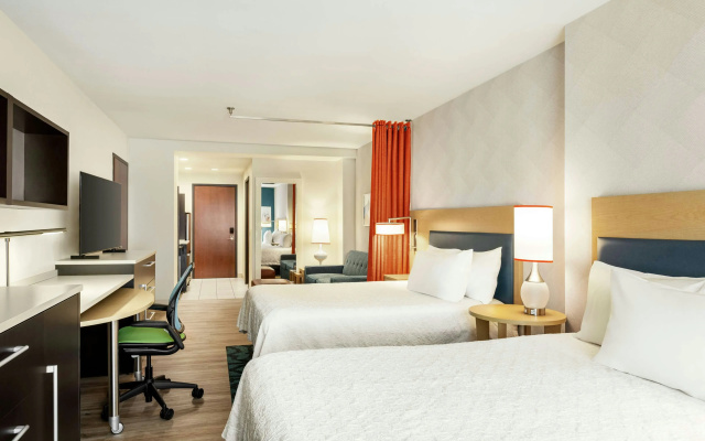 photo 4 of Home2 Suites by Hilton NY Long Island City/Manhattan View
