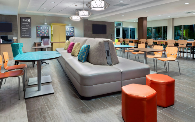 photo 2 of Home2 Suites by Hilton Orlando Near Universal