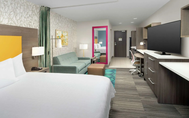 photo 4 of Home2 Suites by Hilton Phoenix Airport South