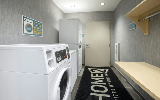 photo 3 of Home2 Suites by Hilton Phoenix Avondale