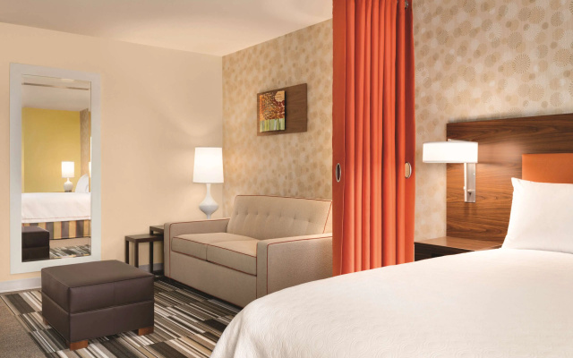 photo 4 of Home2 Suites by Hilton Phoenix Tempe, University Research Park