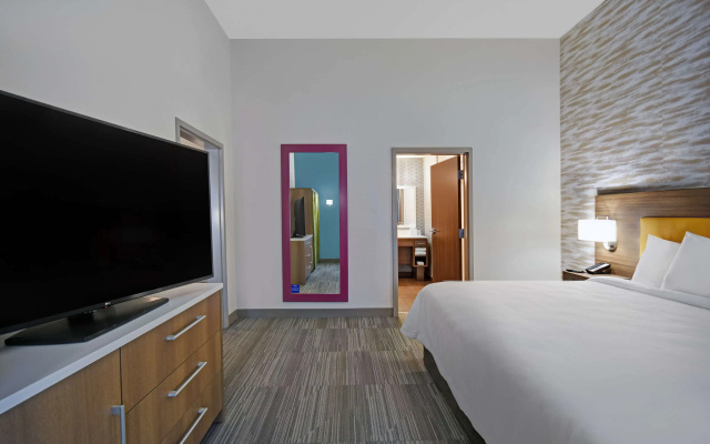 photo 3 of Home2 Suites by Hilton Springdale Cincinnati