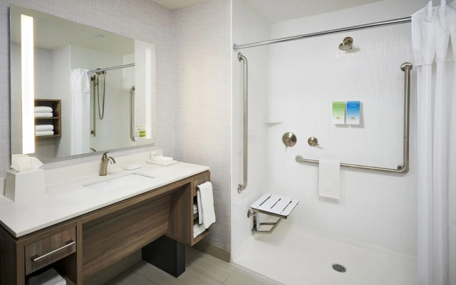 photo 4 of Home2 Suites by Hilton Wayne, NJ