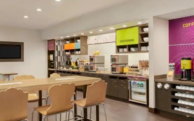 photo 5 of Home2 Suites by Hilton New York Long Island City/ Manhattan View