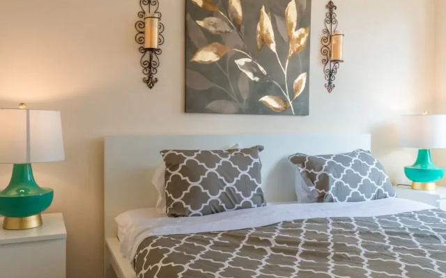 photo 4 of HomeAway Luxury Apartments at Newport