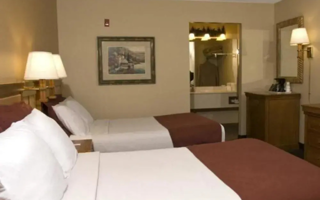 photo 3 of American Eagle Inn & Suites