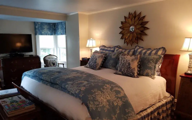 photo 3 of Homestead Inn - Thomas Henkelmann