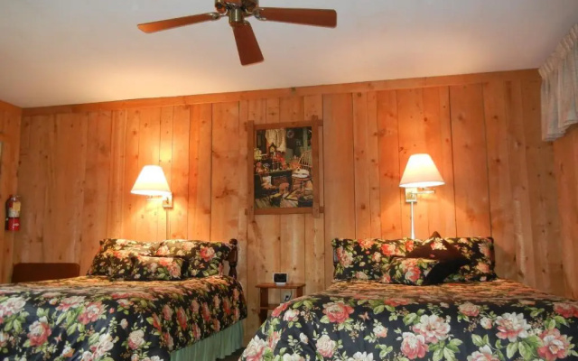 photo 2 of Homestead Lodging