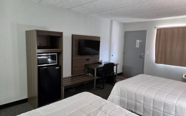 photo 2 of Home-Towne Lodge