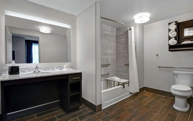 photo 5 of Homewood Suites by Hilton Edison Woodbridge