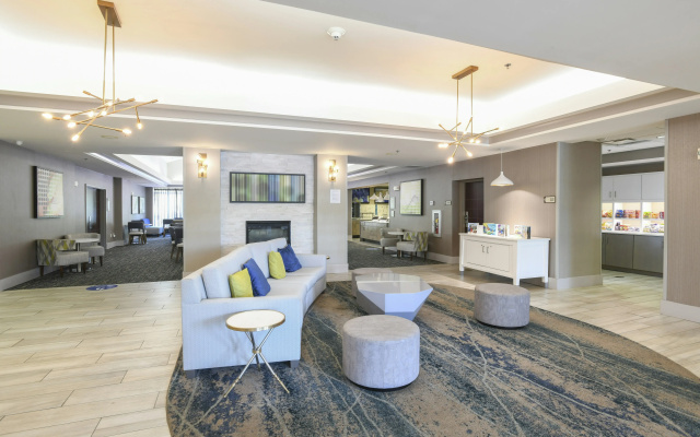 photo 2 of Homewood Suites Cincinnati Airport
