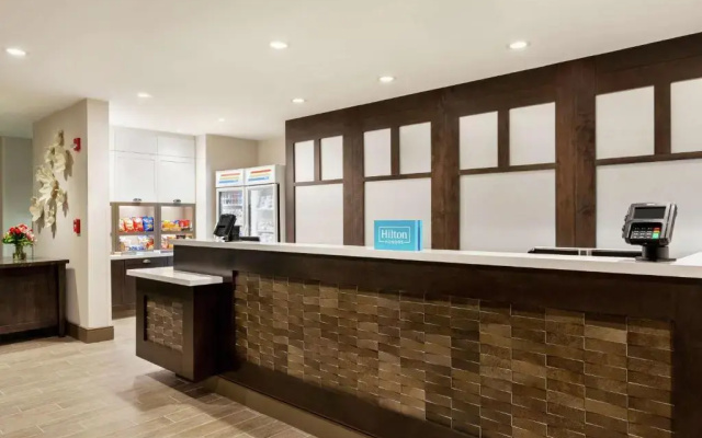 photo 2 of Homewood Suites by Hilton Dallas-DFW Airport N-Grapevine