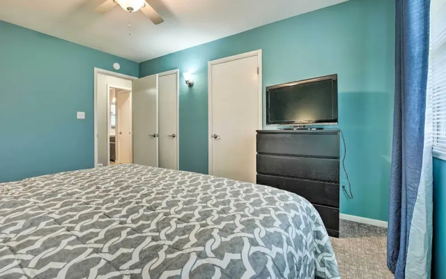 photo 2 of Homey Duplex - 10 Mi to Downtown Grand Rapids!