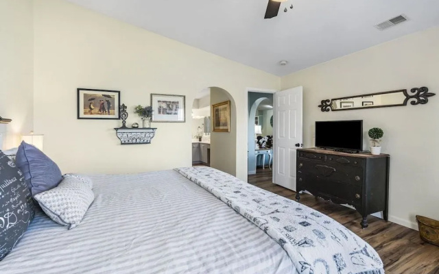 photo 3 of Honeybee Hideaway