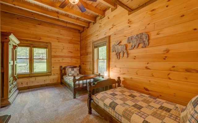 photo 2 of Hooked On Toccoa by Escape to Blue Ridge
